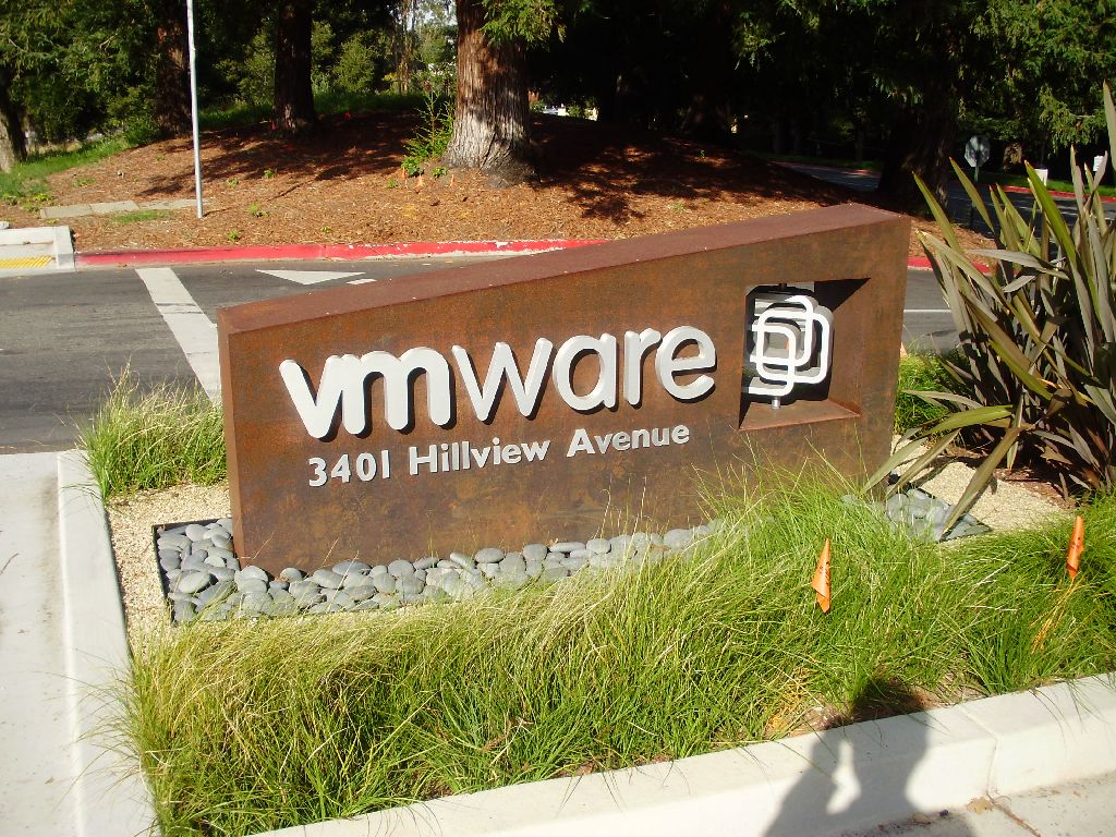 Múltiples vulnerabilidades en productos de VMware.
